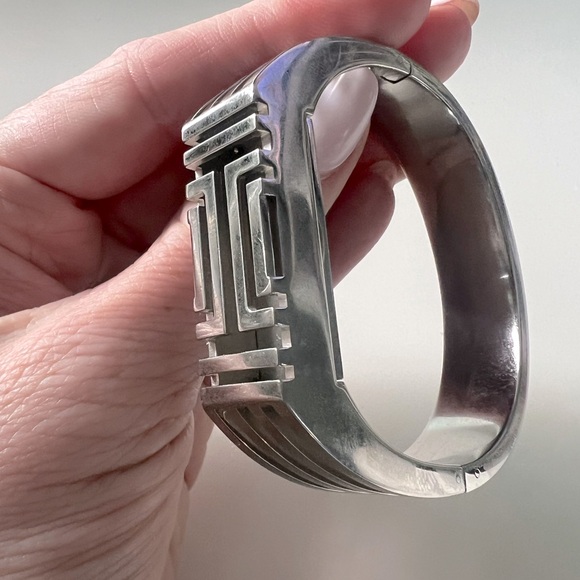 Tory Burch FitBit Bracelet Silver - Picture 5 of 8